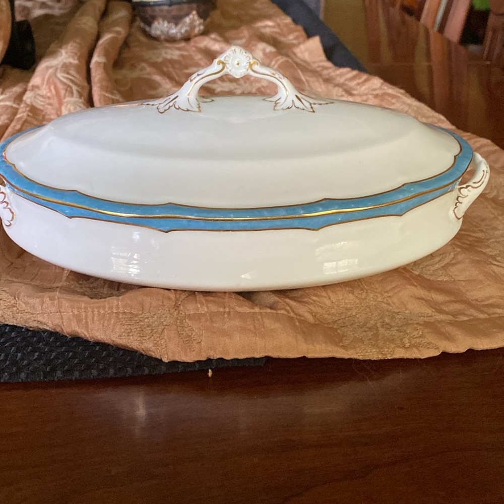 White and Blue Serving Dish Cauldon England Bone China Covered Vegetable ANTIQUE